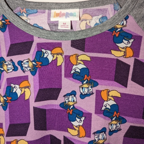 Disney LuLaRoe Randy, M, Donald Duck, Purple - Picture 2 of 9
